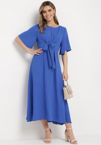 Born2be - Granatowa Sukienka Maxi z Ozdobnym Wiązaniem i Gumką w Talii Myrcella. Kolor: niebieski. Długość: maxi #6