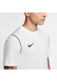 Koszulka z krótkim rękawem Męska Nike TOP BV6883 100 Biały. Kolor: biały. Długość rękawa: krótki rękaw. Długość: krótkie. Sport: piłka nożna