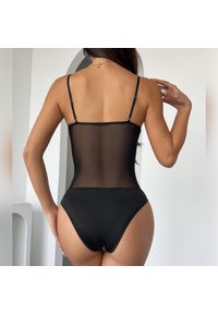 Intica - Body z sznurowaniem eleganckie na specjalne okazje Fadila. Kolor: biały. Materiał: materiał #3