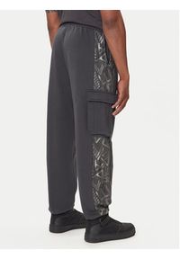 EA7 Emporio Armani Spodnie dresowe 7M001132 AF16549 U8117 Szary Regular Fit. Kolor: szary. Materiał: bawełna #4