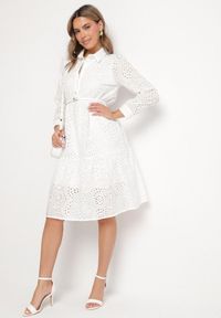 Born2be - Biała Bawełniana Sukienka Ażurowa o Koszulowym Kroju Ridivania. Okazja: na spacer, na co dzień. Typ kołnierza: kołnierzyk klasyczny. Kolor: biały. Materiał: bawełna. Długość rękawa: długi rękaw. Wzór: ażurowy. Typ sukienki: koszulowe. Styl: casual, elegancki, klasyczny #1