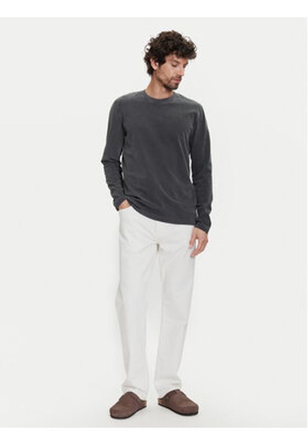 Marc O'Polo Longsleeve B21 2236 52006 Szary Regular Fit. Typ kołnierza: polo. Kolor: szary. Materiał: bawełna. Długość rękawa: długi rękaw