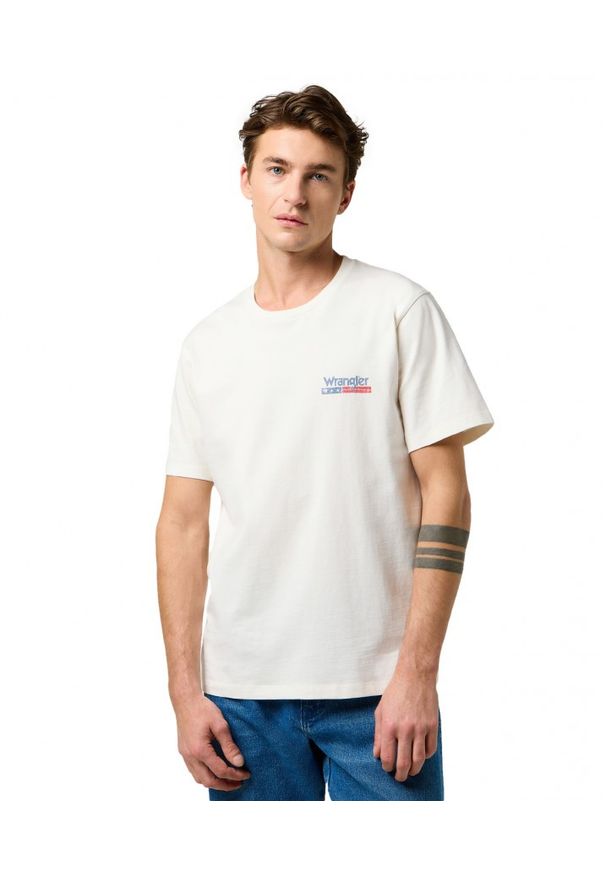 Wrangler - MESKA KOSZULKA WRANGLER SMALL AMERICANA TEE WORN WHITE 112371409