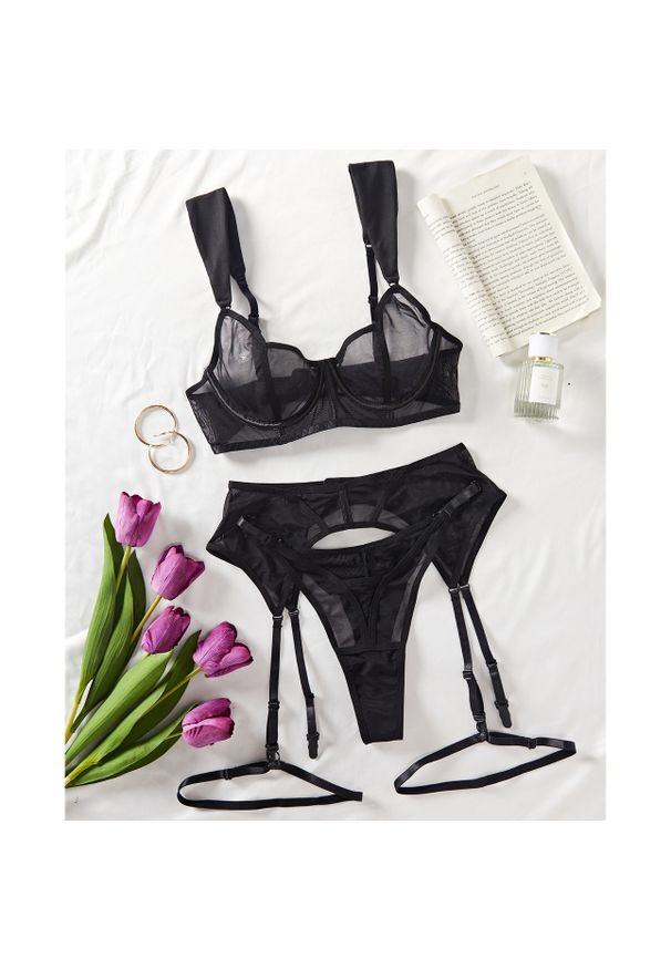 Intica - Komplet bielizny czteroczęściowy z delikatnych materiałów Joanie. Kolor: czarny. Materiał: materiał