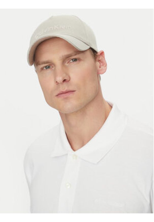 Calvin Klein Czapka z daszkiem K50K511987 Beżowy. Kolor: beżowy. Materiał: bawełna, materiał