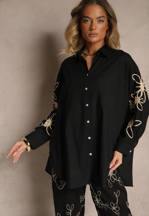 Renee - Czarna Koszula z Bawełny o Kroju Oversize z Kwiatowymi Aplikacjami Fadelya. Okazja: na co dzień. Kolor: czarny. Materiał: bawełna. Wzór: aplikacja, kwiaty. Styl: casual, elegancki