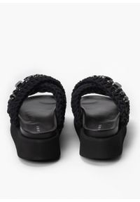 Inuikii - Klapki damskie INUIKII WOVEN STONES PLATFORM. Okazja: na co dzień, do pracy, na spacer. Kolor: czarny. Obcas: na platformie. Styl: casual #4