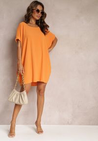 Renee - Pomarańczowa Sukienka Mini o Fasonie Nietoperza z Okrągłym Dekoltem Maglia. Kolor: pomarańczowy. Długość rękawa: krótki rękaw. Długość: mini #3