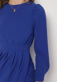 Born2be - Niebieska Sukienka z Marszczeniem i Bufiastymi Rękawami Redenia. Kolor: niebieski. Styl: klasyczny, elegancki #5