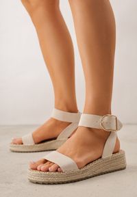 Born2be - Beżowe Sandały z Ozdobą Klamrą i Jutową Platformą Riseth. Okazja: na co dzień. Zapięcie: klamry. Kolor: beżowy. Wzór: aplikacja. Obcas: na platformie. Styl: casual, elegancki #3