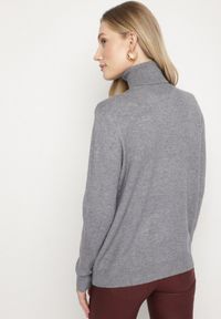 Born2be - Szary Casualowy Golf z Wełną o Prostym Kroju Reiselia. Okazja: na co dzień. Typ kołnierza: golf. Kolor: szary. Materiał: wełna. Styl: casual #7