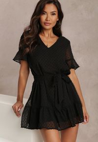 Renee - Czarna Sukienka Theaniphis. Kolor: czarny. Materiał: materiał, tkanina. Typ sukienki: trapezowe. Styl: wizytowy. Długość: mini #4