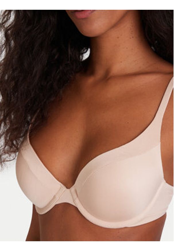 Triumph Biustonosz push-up Body Make-Up Soft Touch 10205991 Beżowy. Kolor: beżowy. Materiał: syntetyk. Rodzaj stanika: push-up