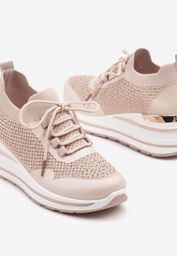 Born2be - Różowe Sneakersy na Koturnie z Cyrkoniami z Metalicznym Zdobieniem Bariena. Zapięcie: sznurówki. Kolor: różowy. Wzór: aplikacja. Obcas: na koturnie