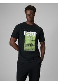 4f - 4F T-shirt regular z nadrukiem męski - czarny M. Okazja: na co dzień. Kolor: czarny. Materiał: dzianina, bawełna, materiał. Wzór: nadruk. Styl: casual, klasyczny #1