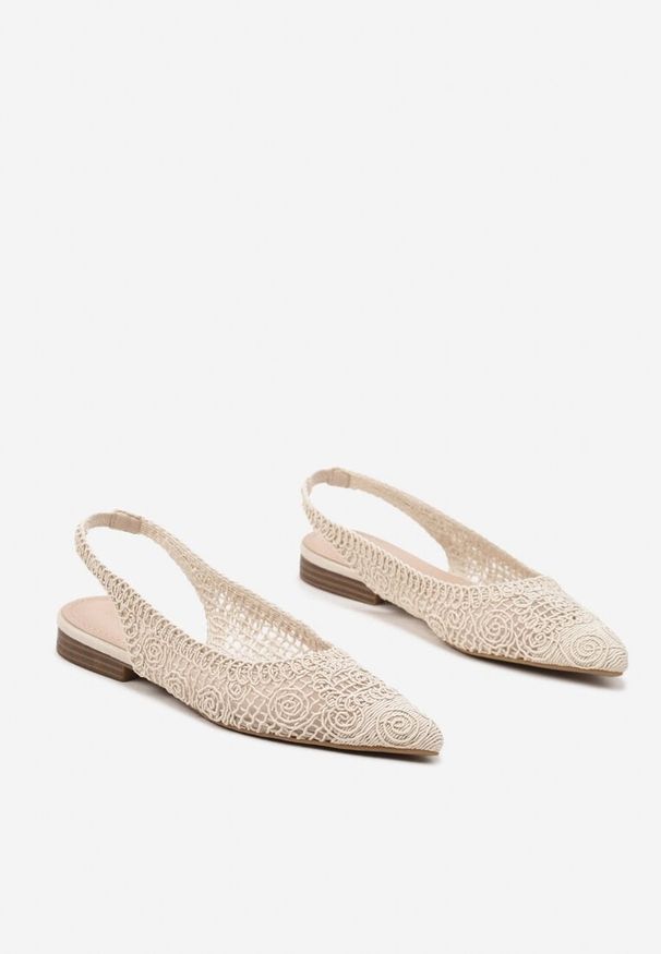 Renee - Beżowe Ażurowe Sandały Slingback ze Szpiczastym Noskiem Eridoria. Okazja: na co dzień, na imprezę, na spacer. Nosek buta: szpiczasty. Kolor: beżowy. Wzór: ażurowy. Styl: elegancki, klasyczny, casual