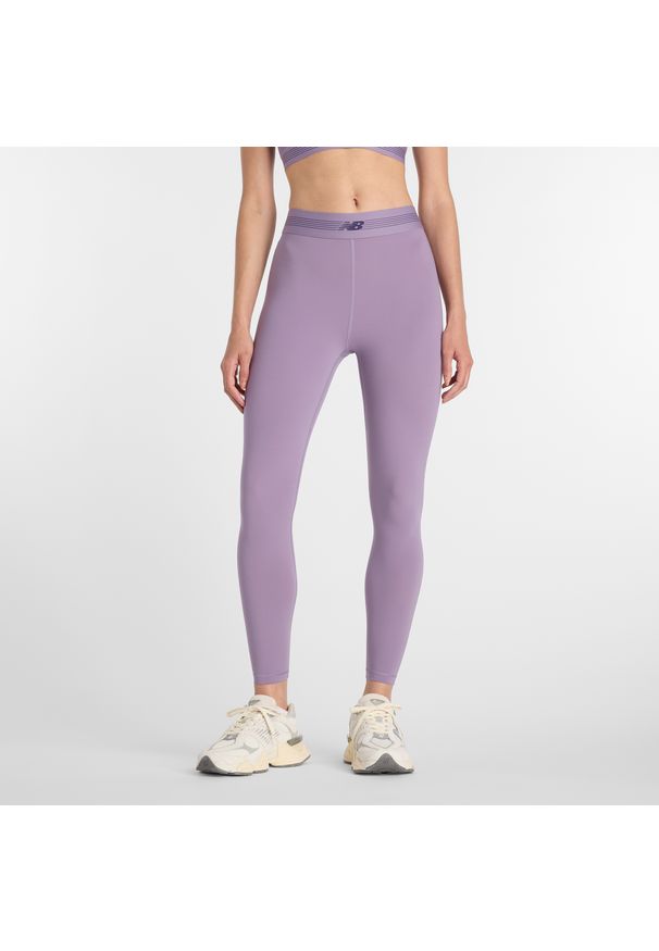 Legginsy damskie do treningu New Balance AC WB6160E1AA5 – fioletowe. Stan: podwyższony. Kolor: fioletowy. Materiał: poliester, lycra, materiał. Wzór: gładki. Sport: fitness