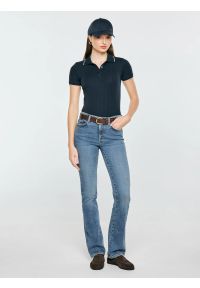 Big-Star - koszulka damska polo z kontrastowym wykończeniem granatowa sessa 403. Okazja: na co dzień. Typ kołnierza: polo. Kolor: niebieski. Materiał: jeans, dzianina, bawełna, prążkowany, elastan. Wzór: ze splotem. Styl: casual, klasyczny #2