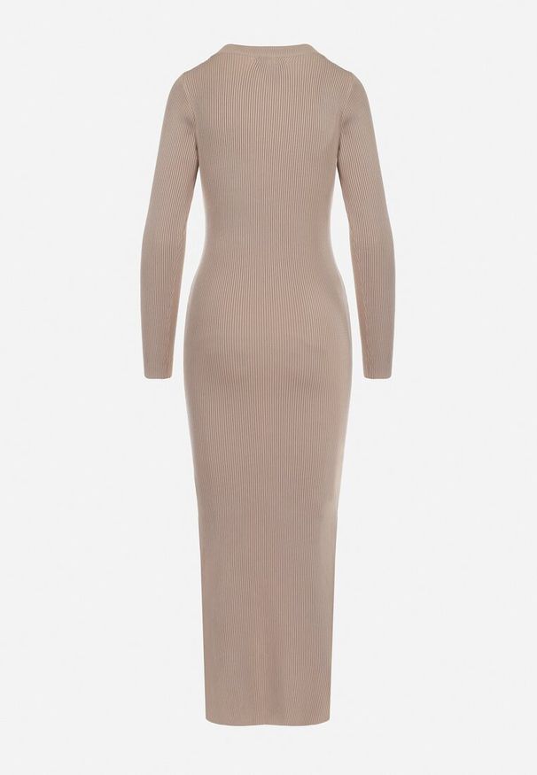 Born2be - Beżowa Prążkowana Sukienka Maxi z Ażurowym Wzorem i Wycięciem Zanelia. Kolor: beżowy. Materiał: prążkowany. Długość rękawa: długi rękaw. Wzór: ażurowy. Typ sukienki: proste. Długość: maxi