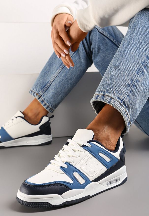 Born2be - Biało-Granatowe Sneakersy Sportowe ze Wstawkami z Ekoskóry Isadona. Kolor: biały