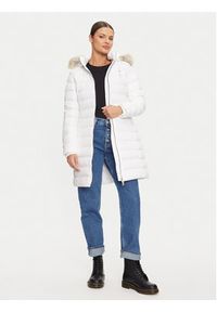 Tommy Jeans Płaszcz zimowy Essential DW0DW18864 Biały Slim Fit. Kolor: biały. Materiał: syntetyk. Sezon: zima #6