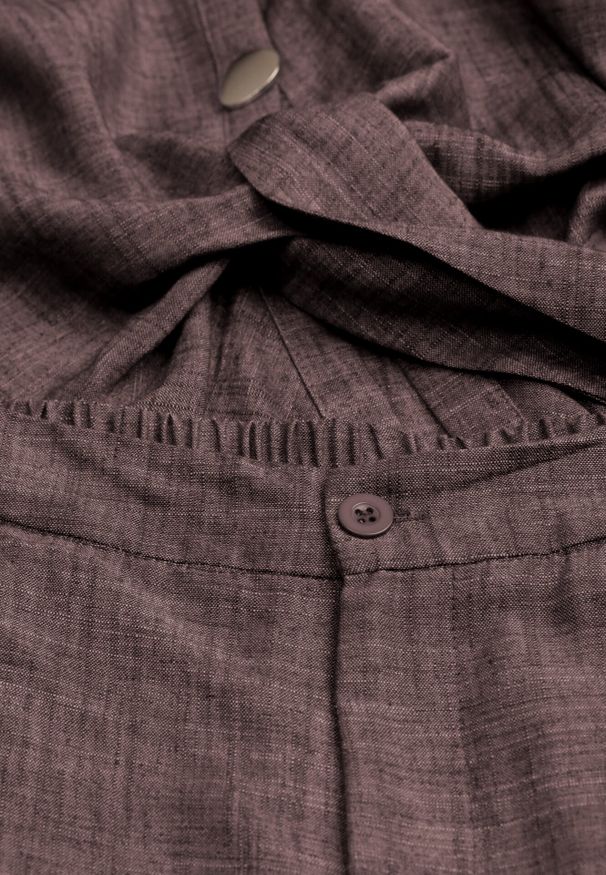 Born2be - Brązowy Komplet z Lnem i Wiskozą Szerokie Spodnie i Koszula z Wiązaniem Ravilith. Kolor: brązowy. Materiał: wiskoza, len