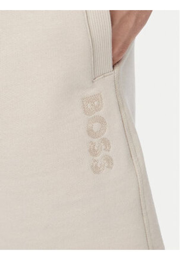 BOSS Szorty sportowe 50561500 Beżowy Regular Fit. Kolor: beżowy. Materiał: bawełna. Styl: sportowy