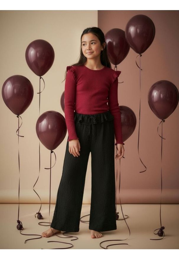 Sinsay - Spodnie z szeroką nogawką - czarny. Kolor: czarny