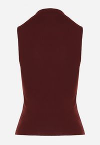 Born2be - Bordowy Bawełniany Top o Dopasowanym Kroju z Półgolfem Unarisa. Okazja: na co dzień, na spotkanie biznesowe. Kolor: czerwony. Materiał: bawełna. Styl: biznesowy, klasyczny, casual #2
