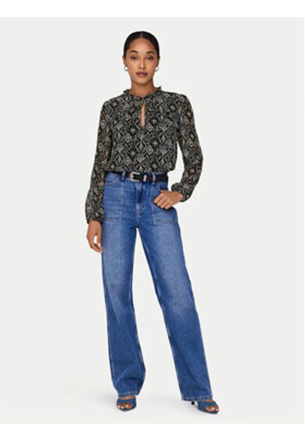 only - ONLY Bluzka Ditsy 15229700 Czarny Regular Fit. Kolor: czarny. Materiał: syntetyk