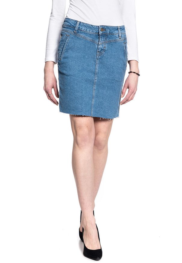 Mustang - SPÓDNICA JEANSOWA MUSTANG LAURA SKIRT 1010932 5000 586. Materiał: jeans
