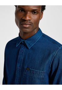 Lee - MĘSKA KOSZULA JEANSOWA LEE SURE SHIRT INKY BLUE 112355712 L66N008587. Materiał: jeans #2