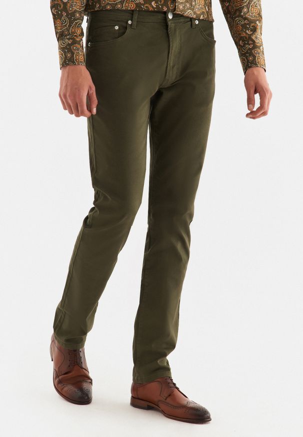 Pako Lorente - PAKO LORENTE – Spodnie męskie zielone P22SF-WX-022-Z-S. Kolor: zielony. Materiał: bawełna, elastan. Długość: długie. Wzór: gładki