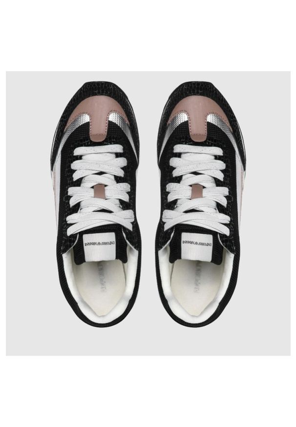 Emporio Armani - EMPORIO ARMANI Czarne sneakersy damskie ze srebrnymi elementami. Kolor: czarny. Materiał: zamsz, materiał, skóra. Szerokość cholewki: normalna
