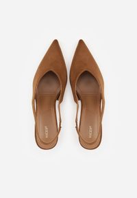 Born2be - Brązowe Czółenka VICES na Klepsydrowej Szpilce z Odkrytą Piętą Azisera. Kolor: brązowy. Materiał: jeans. Styl: elegancki #5