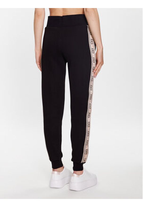 Guess Spodnie dresowe Britney V2YB15 KB3P2 Czarny Regular Fit. Kolor: czarny. Materiał: bawełna