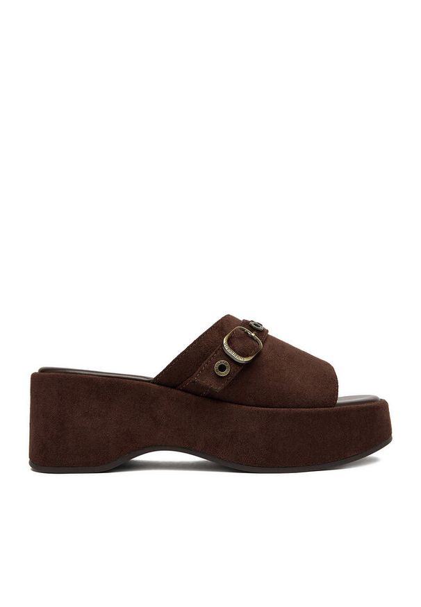 Klapki Guess Jeans. Kolor: brązowy