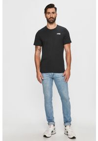 Tommy Jeans - T-shirt DM0DM09588.NOS. Okazja: na co dzień. Kolor: czarny. Materiał: dzianina. Styl: casual #5