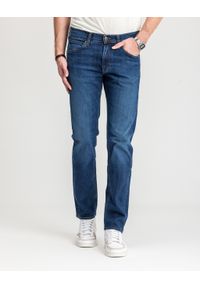 Lee - LEE DAREN MĘSKIE SPODNIE JEANSOWE REGULAR STRAIGHT L707KNDD 112118219. Okazja: na co dzień, do pracy. Długość: krótkie. Wzór: jednolity, napisy. Sezon: wiosna, jesień, lato. Styl: casual, klasyczny #9