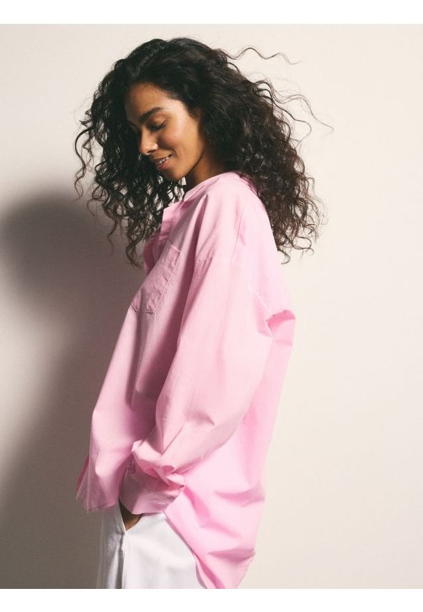 Reserved - Bawełniana koszula - pastelowy róż. Kolor: różowy. Materiał: bawełna. Wzór: gładki