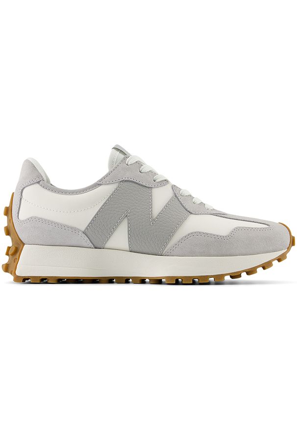 Buty damskie New Balance WS327NKC – szare. Okazja: na co dzień. Kolor: szary. Materiał: zamsz, skóra, dresówka, materiał, guma. Szerokość cholewki: normalna. Sezon: wiosna