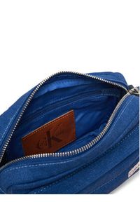 Calvin Klein Saszetka Sleek Denim Utility Camera Bag LV04D3432G Niebieski. Kolor: niebieski. Materiał: materiał #5