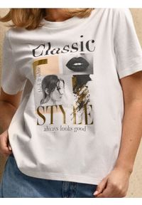 Sinsay - Koszulka z metalicznym nadrukiem - kremowy. Kolor: kremowy. Wzór: nadruk #1