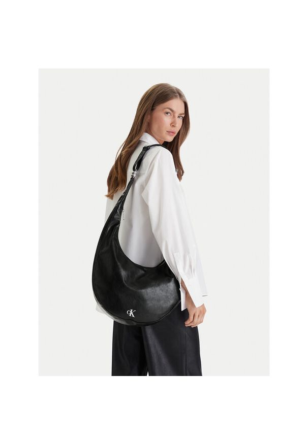 Torebka Calvin Klein. Kolor: czarny