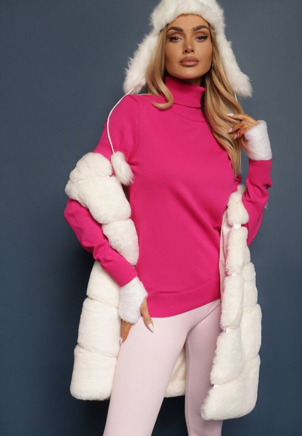 Renee - Fuksjowy Klasyczny Golf ze Ściągaczami przy Rękawach Felinia. Typ kołnierza: golf. Kolor: różowy. Materiał: jeans. Długość rękawa: długi rękaw. Długość: długie. Wzór: bez wzorów, aplikacja. Styl: klasyczny