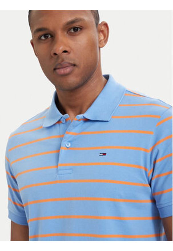 Tommy Jeans Polo DM0DM22708 Niebieski Regular Fit. Typ kołnierza: polo. Kolor: niebieski. Materiał: bawełna