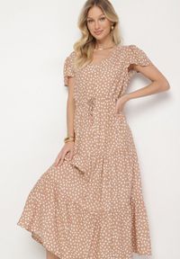 Born2be - Beżowa Sukienka z Bawełną i Geometrycznym Wzorem Lunavella. Okazja: na spacer, na co dzień. Kolor: beżowy. Materiał: bawełna. Wzór: geometria. Sezon: lato. Typ sukienki: proste. Styl: casual, elegancki #4