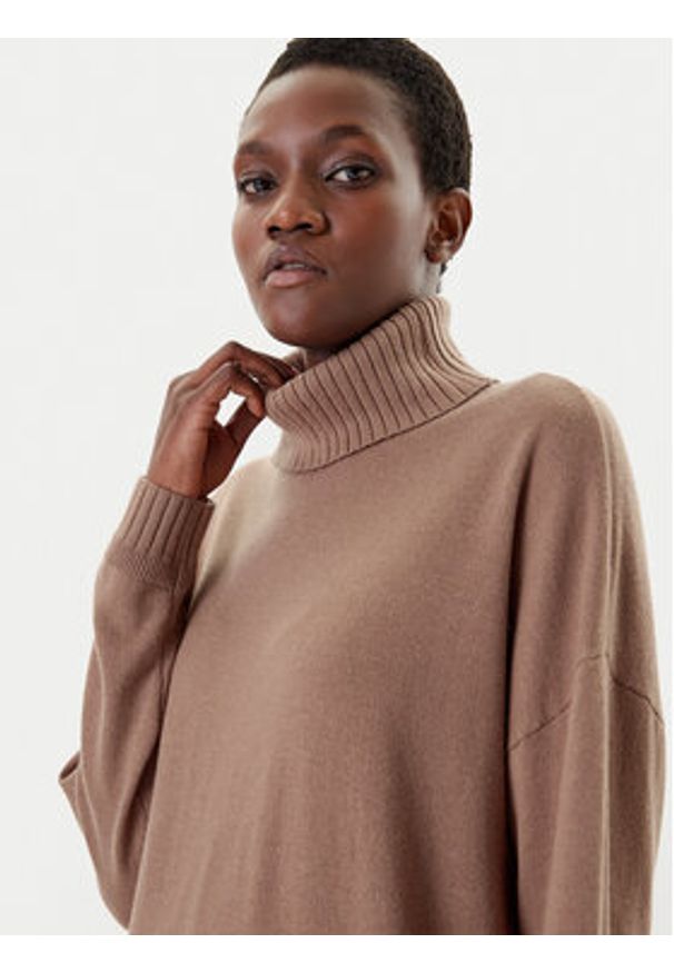 Liu Jo Sport Golf TF5179 MS026 Brązowy Regular Fit. Typ kołnierza: golf. Kolor: brązowy. Materiał: wełna. Styl: sportowy