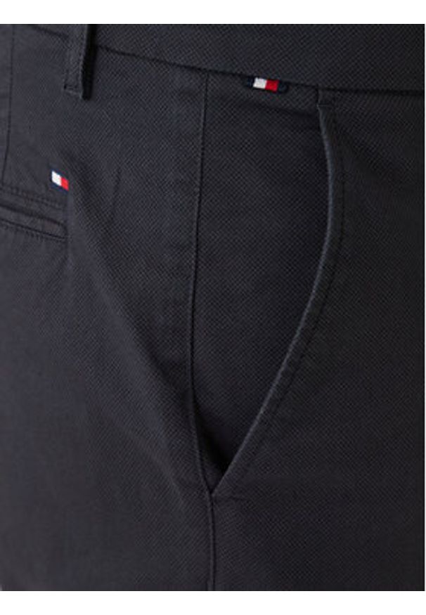 TOMMY HILFIGER - Tommy Hilfiger Chinosy Denton MW0MW41923 Granatowy Straight Fit. Kolor: niebieski. Materiał: bawełna