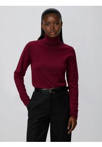 Reserved - Golf z wiskozą - bordowy. Typ kołnierza: golf. Kolor: czerwony. Materiał: wiskoza